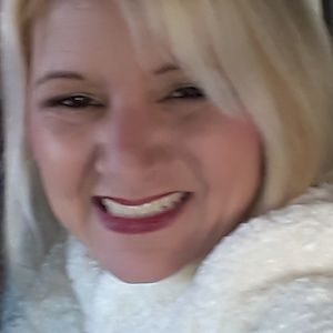 Meet your Posher, Stacy